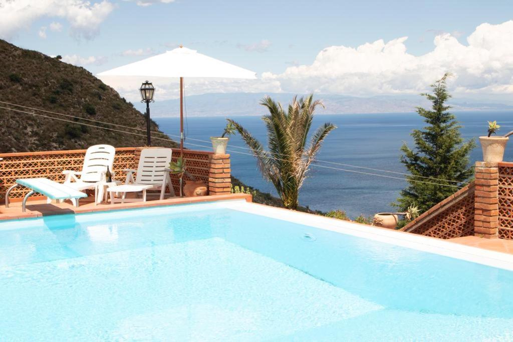 Casa Dei Sogni Taormina Bed & Breakfast Екстериор снимка