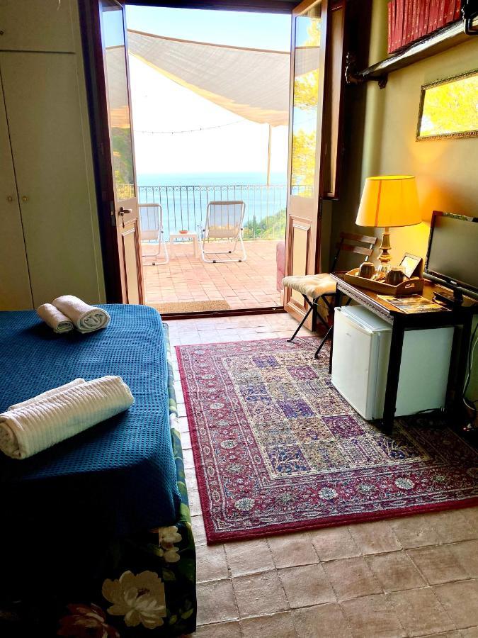 Casa Dei Sogni Taormina Bed & Breakfast Екстериор снимка