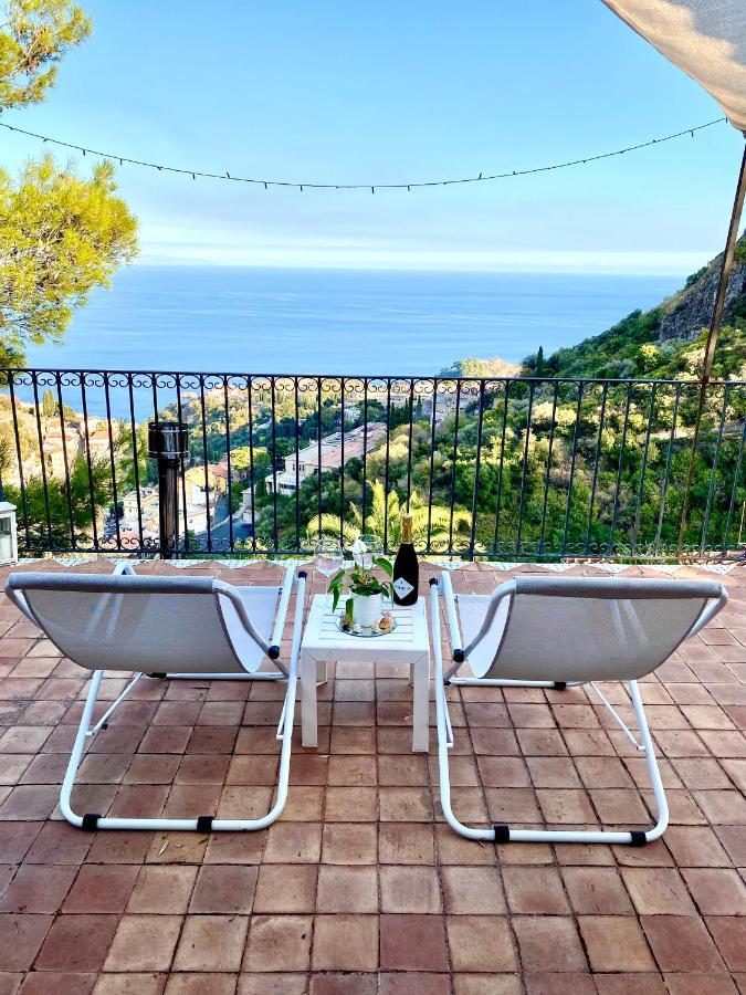 Casa Dei Sogni Taormina Bed & Breakfast Екстериор снимка